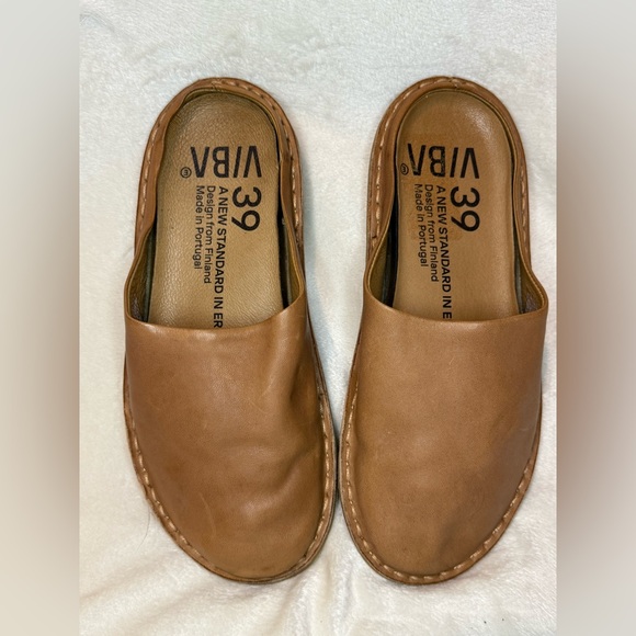 VIBAE Roma Leather Fawn Tan Unisex Outdoor Slipper Slide Women’s size 9 Men’s 6 - Picture 4 of 12